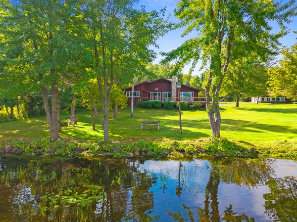 $699,900 | W5790 Point Lane, Crivitz, WI 54114