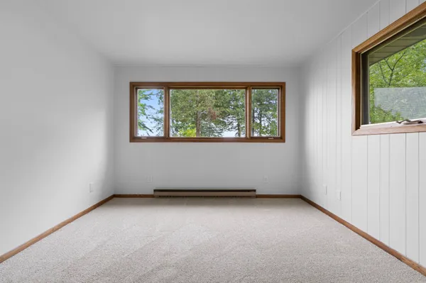 $699,900 | W5790 Point Lane, Crivitz, WI 54114