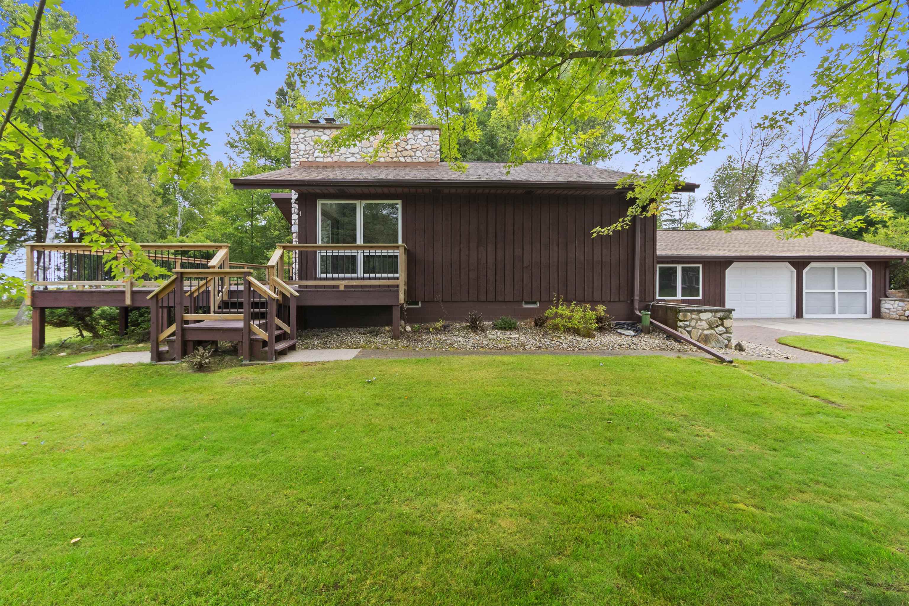 W5790 Point Lane Crivitz, WI 54114 - Photo 5 of 76