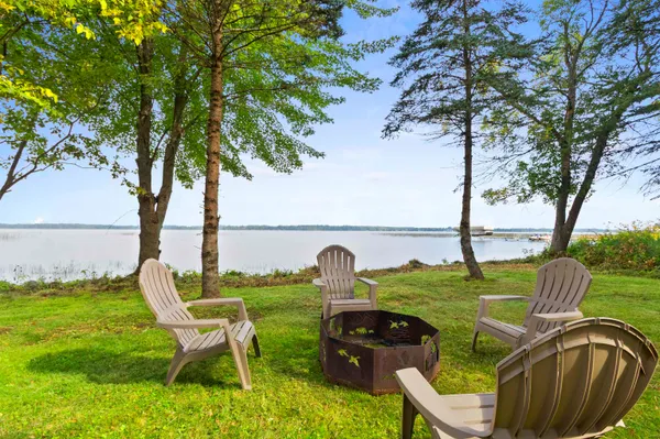 $699,900 | W5790 Point Lane, Crivitz, WI 54114