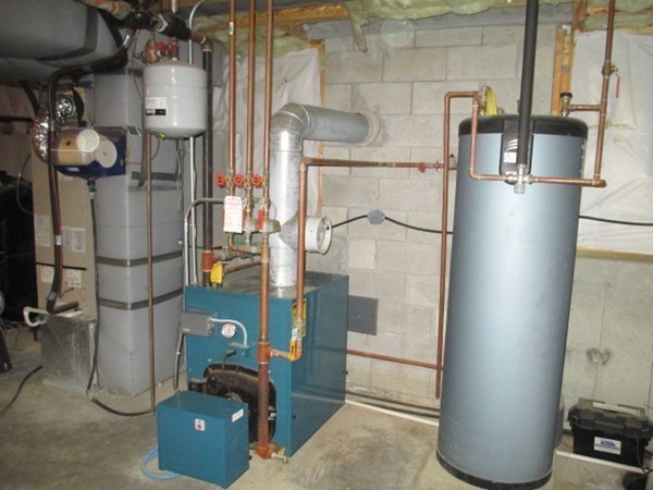 23 Spring Street Rehoboth, MA 02769 - Photo 27 of 27 view of hall way with mirror