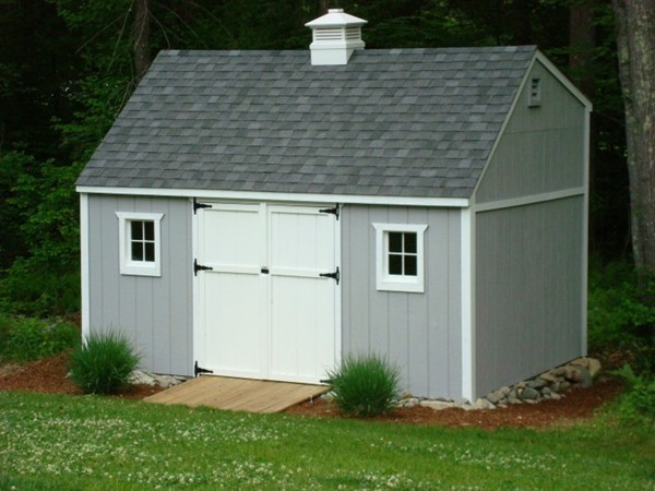23 Spring Street Rehoboth, MA 02769 - Photo 5 of 27 a house view with a garden space