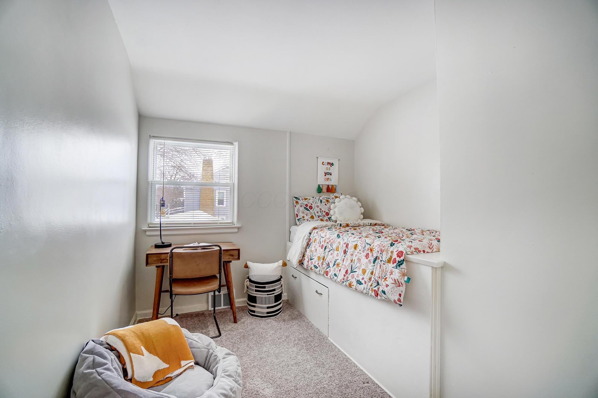 2990 Parkside Road Columbus, OH 43204 - Photo 22 of 34 Bedroom 3
