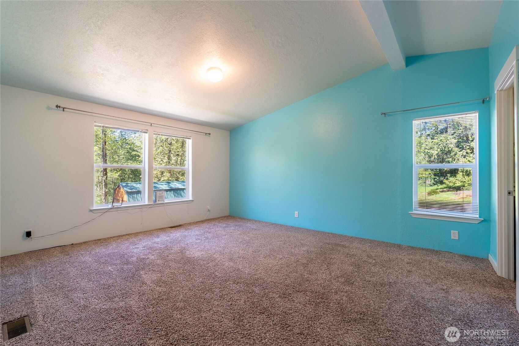 126 Burchett Road Onalaska, WA 98570 - Photo 11 of 36