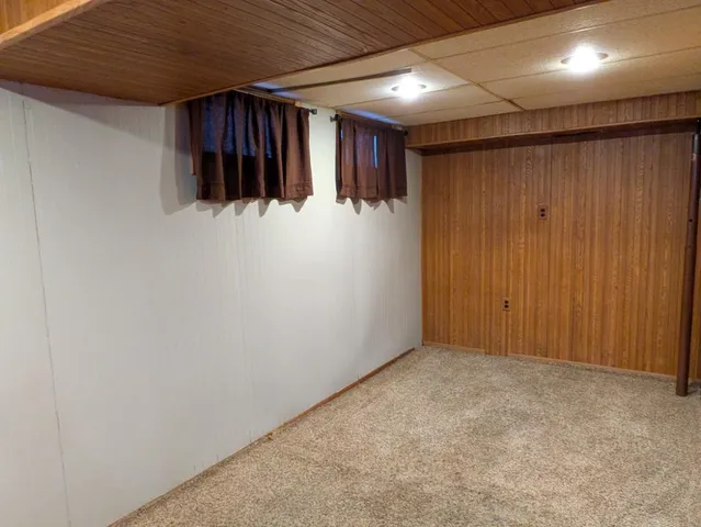 $349,900 | 21W230 Pershing Avenue, Lombard, IL 60148