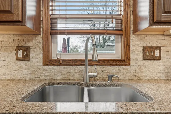 $345,000 | 37 Ashley Lane, Champaign, IL 61820