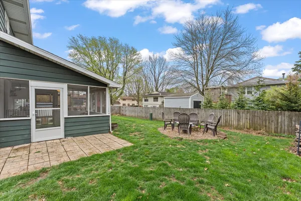 $345,000 | 37 Ashley Lane, Champaign, IL 61820