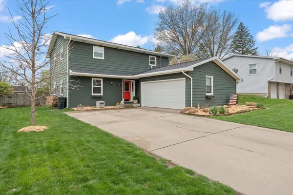 $345,000 | 37 Ashley Lane, Champaign, IL 61820