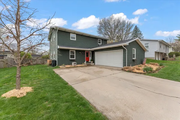 $345,000 | 37 Ashley Lane, Champaign, IL 61820