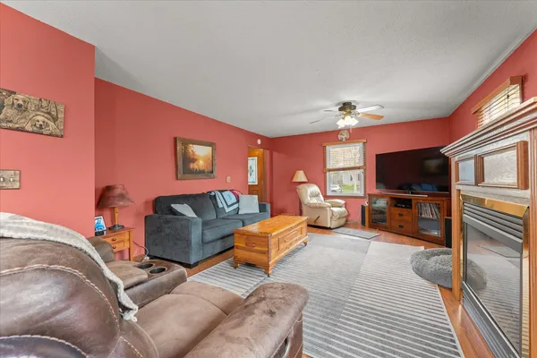 $345,000 | 37 Ashley Lane, Champaign, IL 61820