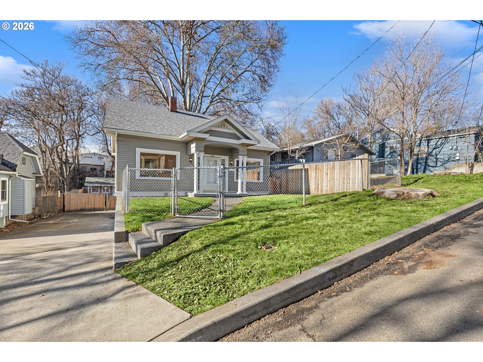 615 Northwest 3rd Street Pendleton, OR 97801 - Photo 3 of 38