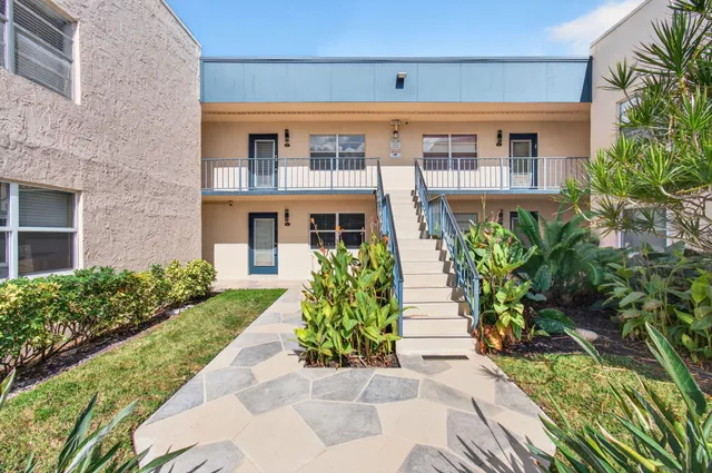 $1,400 | 180 Flanders C, Delray Beach, FL 33484
