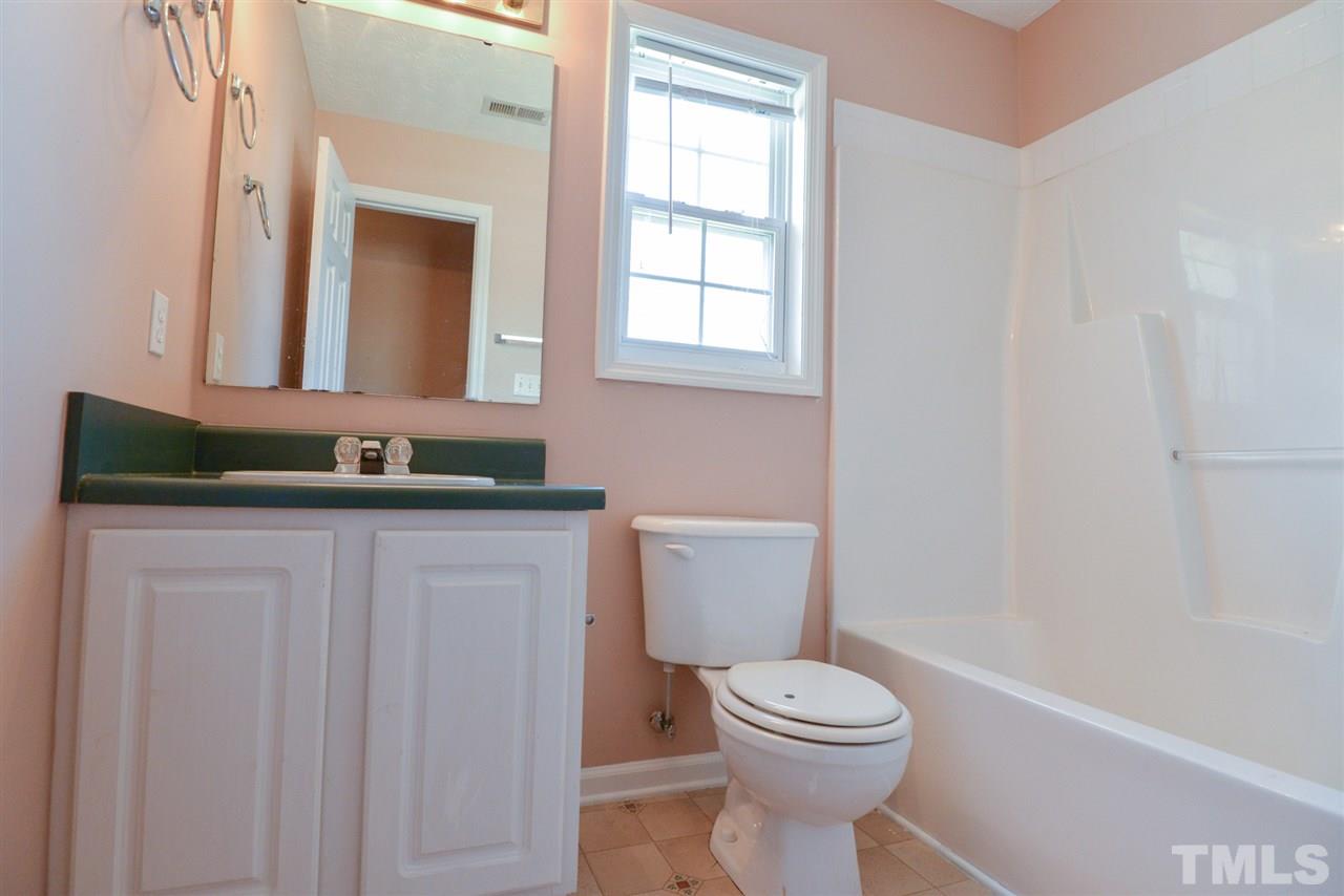 40 Robeson Court Spring Lake, NC 28390 - Photo 12 of 24 Gallery Image 12