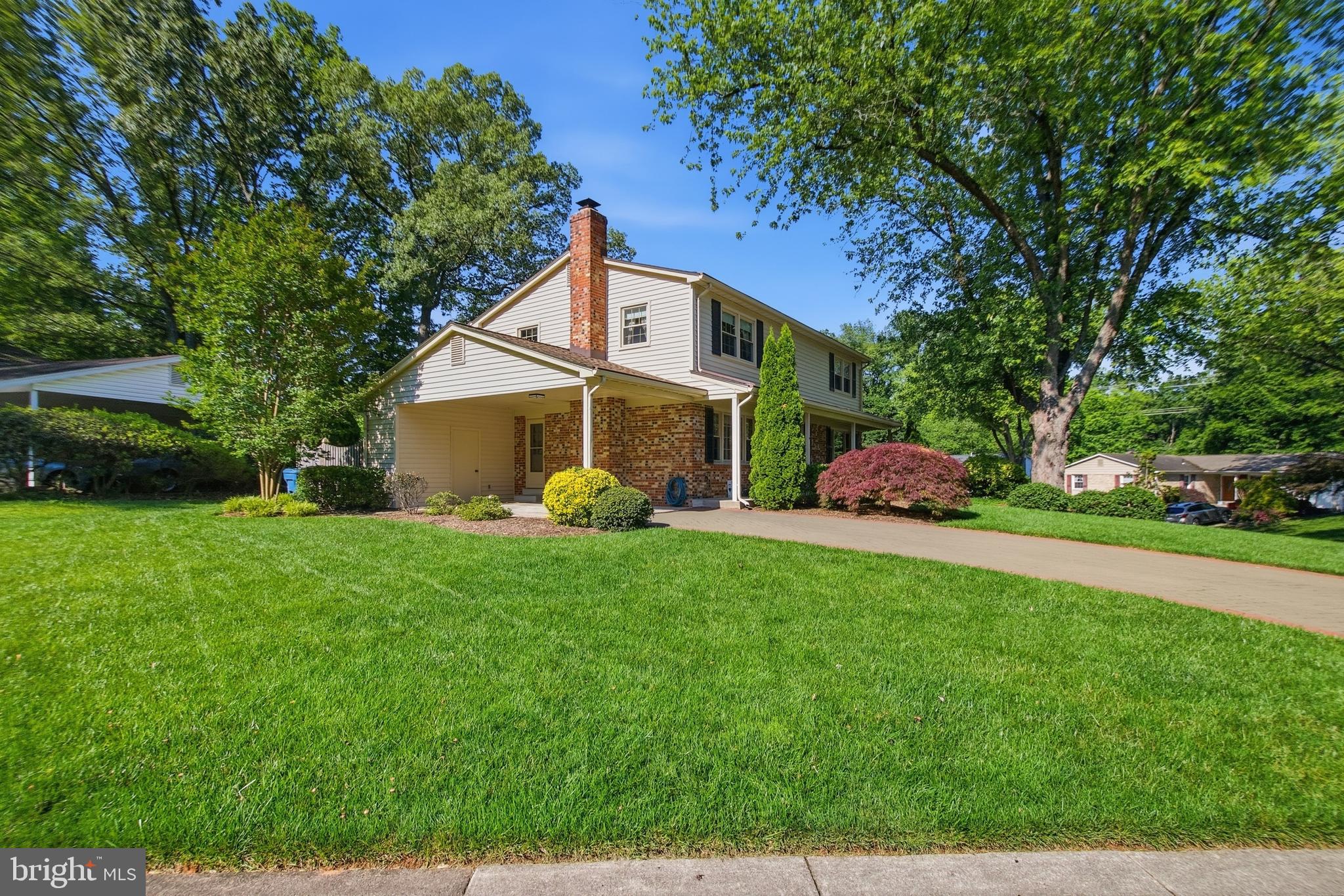 9385 Saddlemount Court Springfield, VA 22153 - Photo 3 of 51 Side of Home