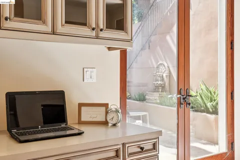 $2,475,000 | 6611 Elverton Drive, Oakland, CA 94611
