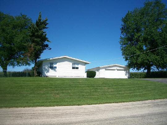 3840 East Winneshiek Road Freeport, IL 61032 - Photo 1 of 9 Gallery Image 1