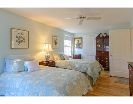 26 Elmwood Road Wellesley, MA 02481 - Photo 8 of 11