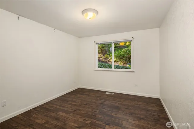 $1,550,000 | 18945 Northeast 20th Court, Redmond, WA 98052