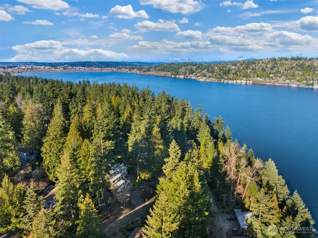 $1,550,000 | 18945 Northeast 20th Court, Redmond, WA 98052