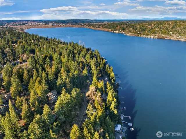 $1,550,000 | 18945 Northeast 20th Court, Redmond, WA 98052