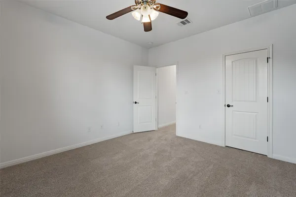 $525,000 | 232 Prospector Lane, Liberty Hill, TX 78642