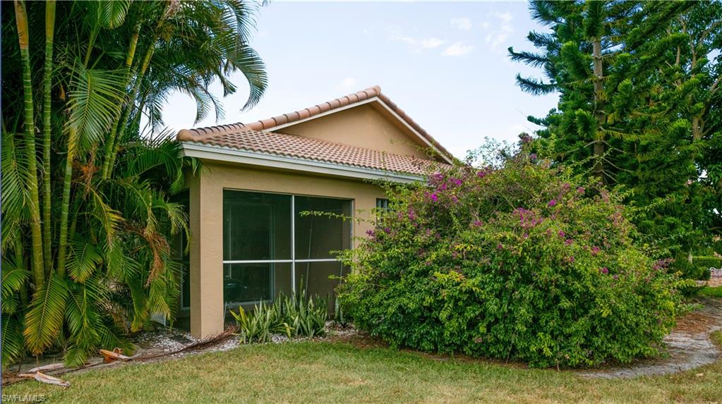 1946 Par Drive Naples, FL 34120 - Photo 3 of 15