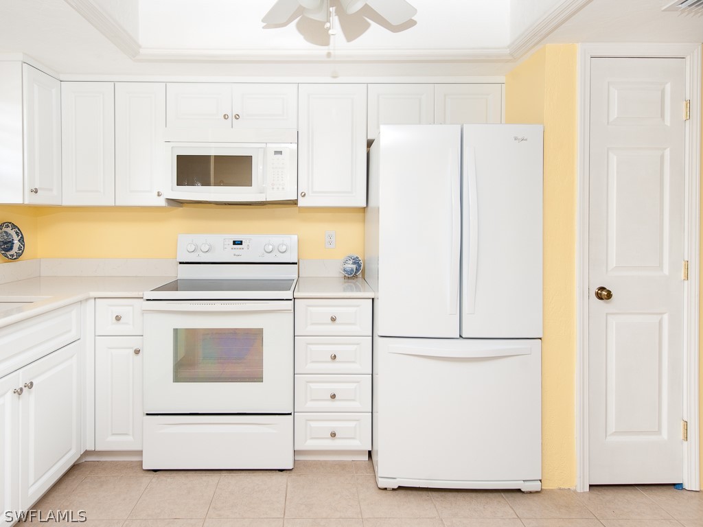 16007 Davis Road, Unit 211 Fort Myers, FL 33908 - Photo 15 of 32 Gallery Image 15