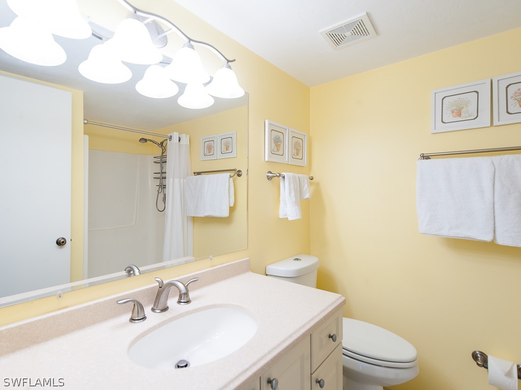 16007 Davis Road, Unit 211 Fort Myers, FL 33908 - Photo 18 of 32 Gallery Image 18