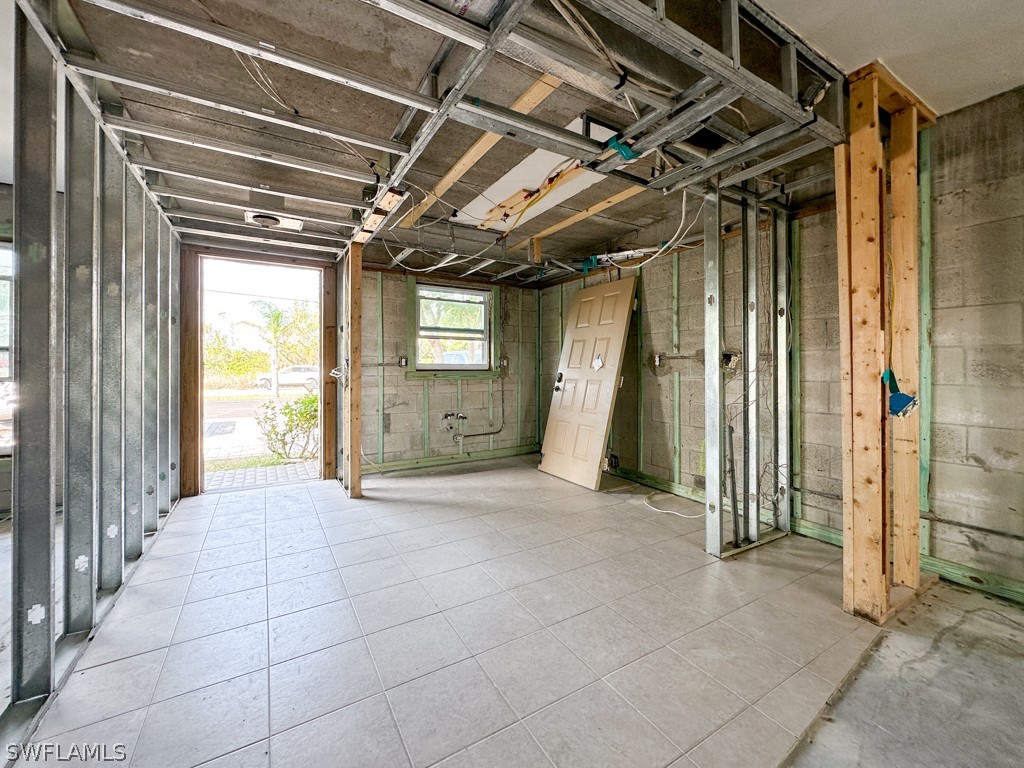 16007 Davis Road, Unit 211 Fort Myers, FL 33908 - Photo 25 of 32 Gallery Image 25