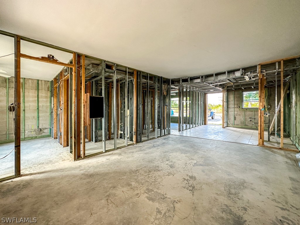 16007 Davis Road, Unit 211 Fort Myers, FL 33908 - Photo 27 of 32 Gallery Image 27