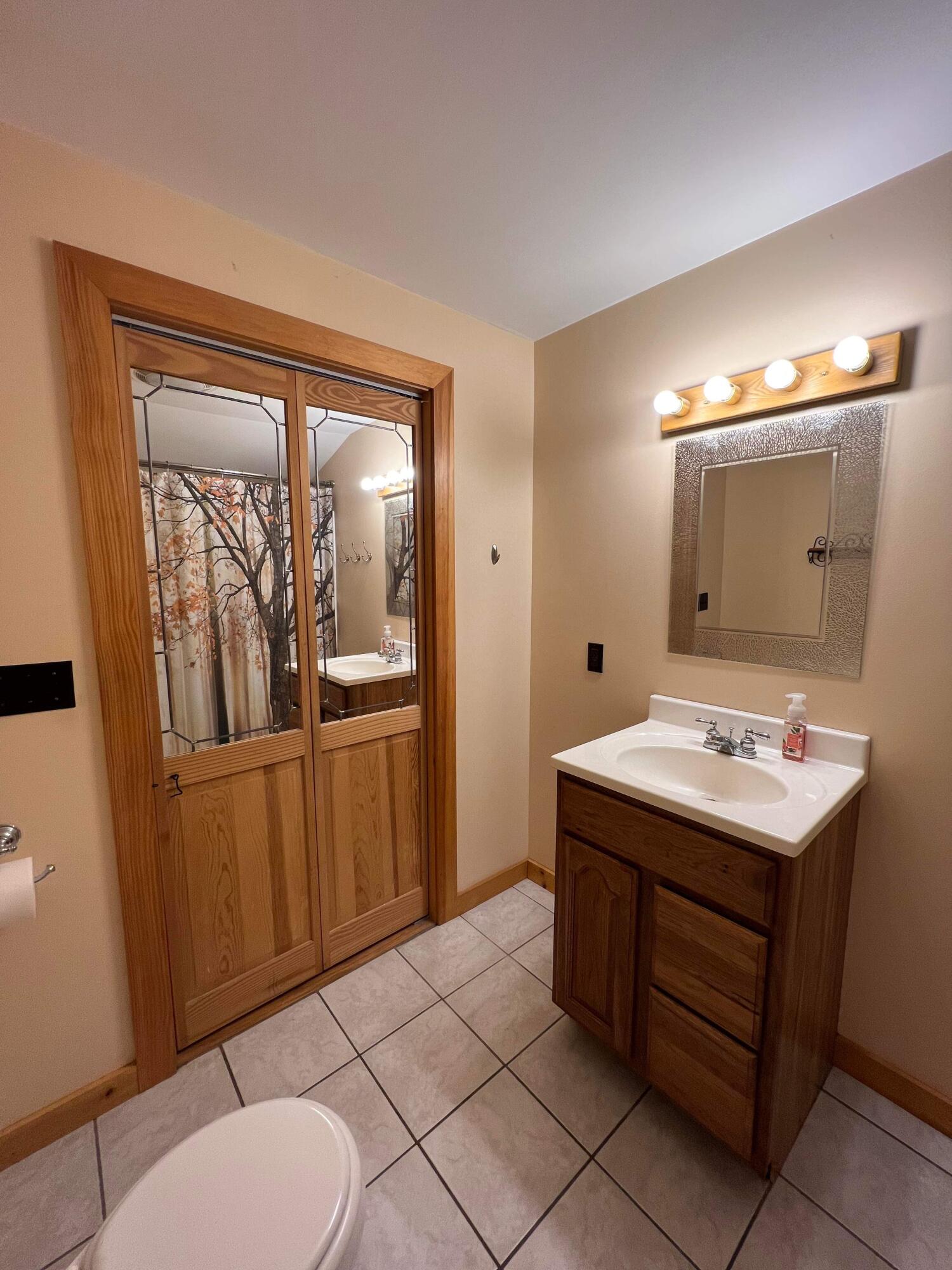 569 Bump Hill Road Union, ME 04862 - Photo 28 of 46 Second Floor Bathroom
