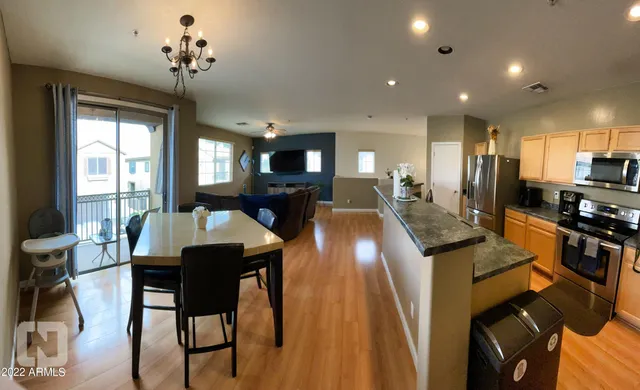 $1,575 | 1420 North 81st Avenue, Phoenix, AZ 85043