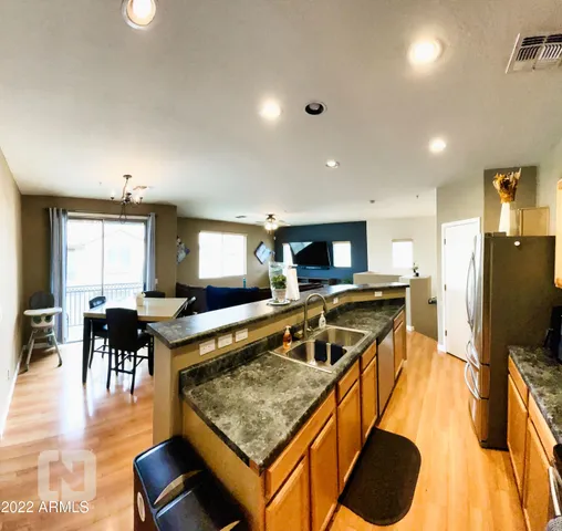 $1,575 | 1420 North 81st Avenue, Phoenix, AZ 85043