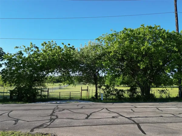 $2,150,000 | 1640 East Jeter Road, Argyle, TX 76226
