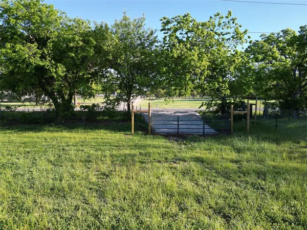 $1,999,999 | 1640 East Jeter Road, Argyle, TX 76226