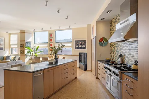 $1,280,000 | 485-495 Harrison Avenue, Unit 404, Boston, MA 02118