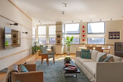$1,280,000 | 485-495 Harrison Avenue, Unit 404, Boston, MA 02118