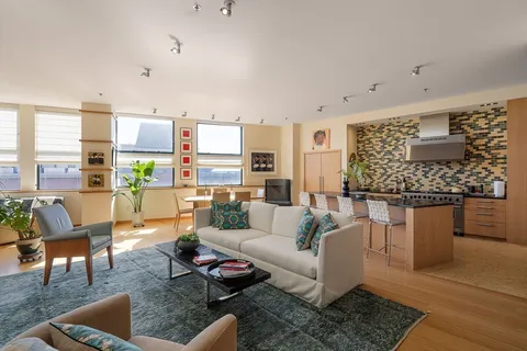$1,280,000 | 485-495 Harrison Avenue, Unit 404, Boston, MA 02118