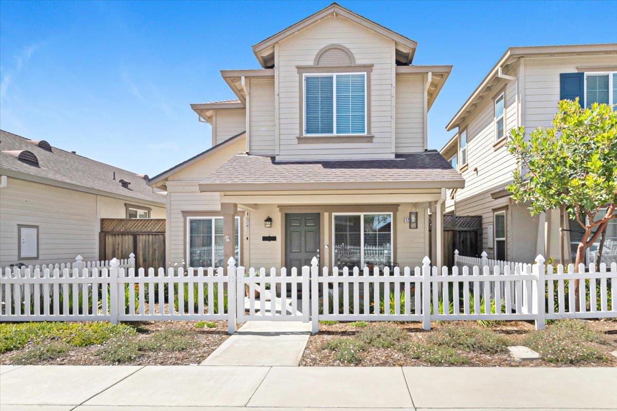 12833 Rogge Village Loop Salinas, CA 93906 - Photo 2 of 55