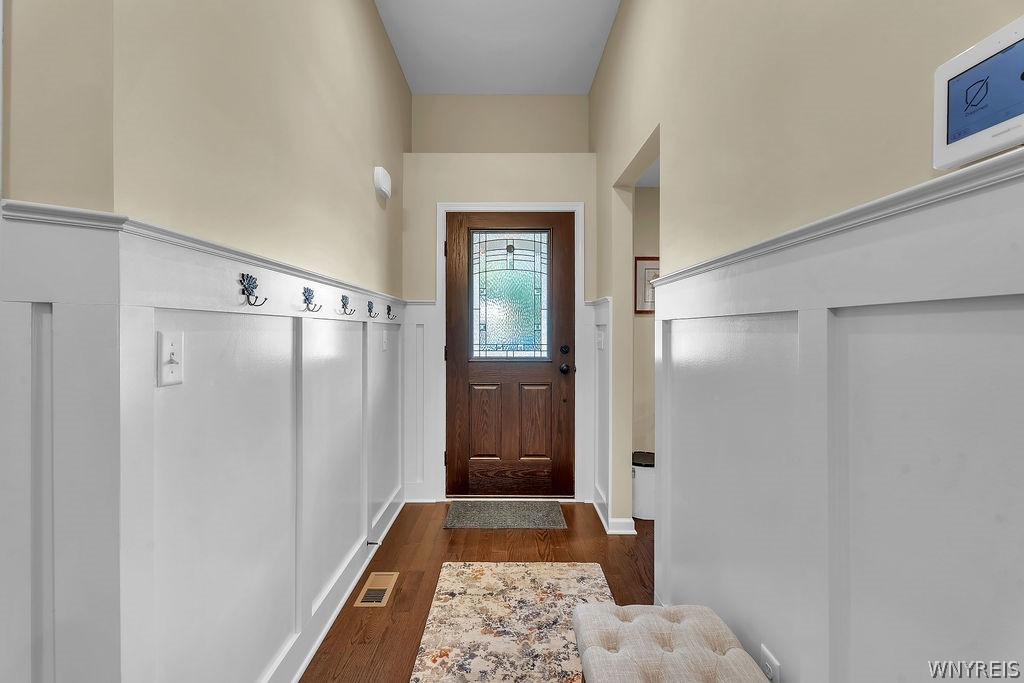 4543 Camp Road, Unit L72 Hamburg, NY 14075 - Photo 4 of 46 Foyer