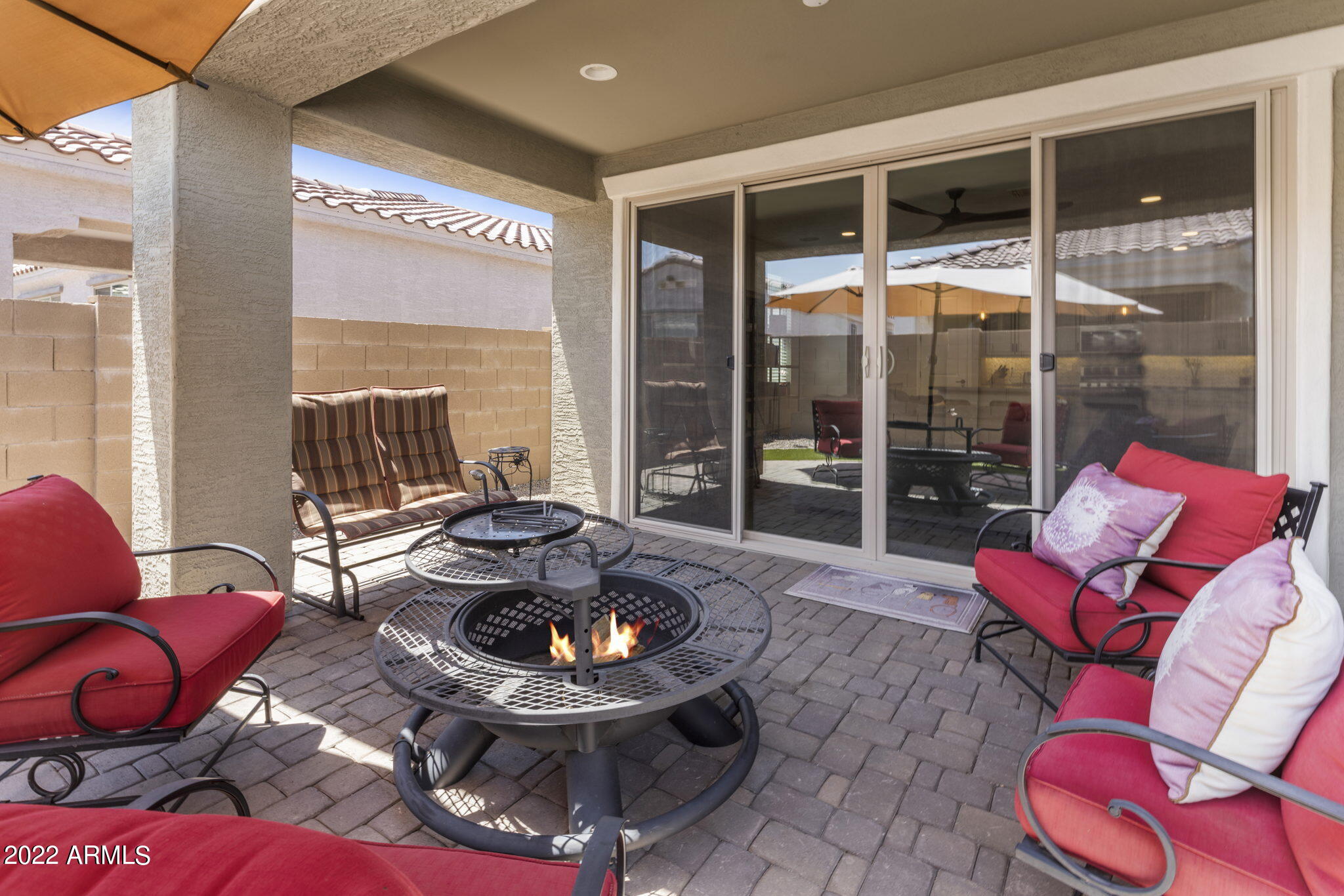 2833 East Fraktur Road Phoenix, AZ 85040 - Photo 21 of 27 Covered Paver Patio