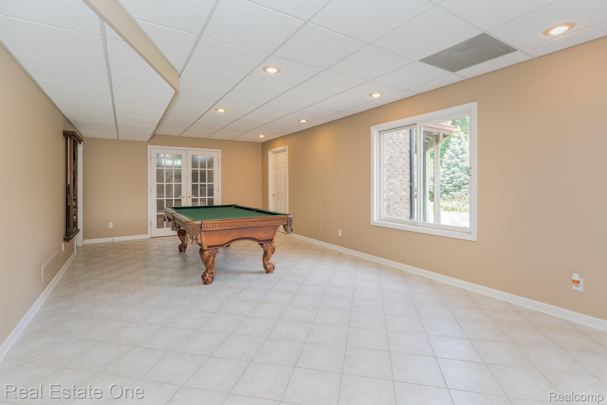 1784 Blue Grass Drive Rochester, MI 48306 - Photo 53 of 72 Blue Spruce MLS-W059.jpg
