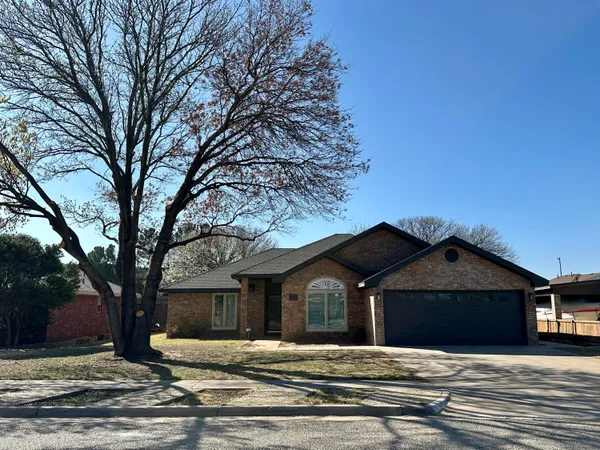 $2,250 | 5821 80th Street, Lubbock, TX 79424