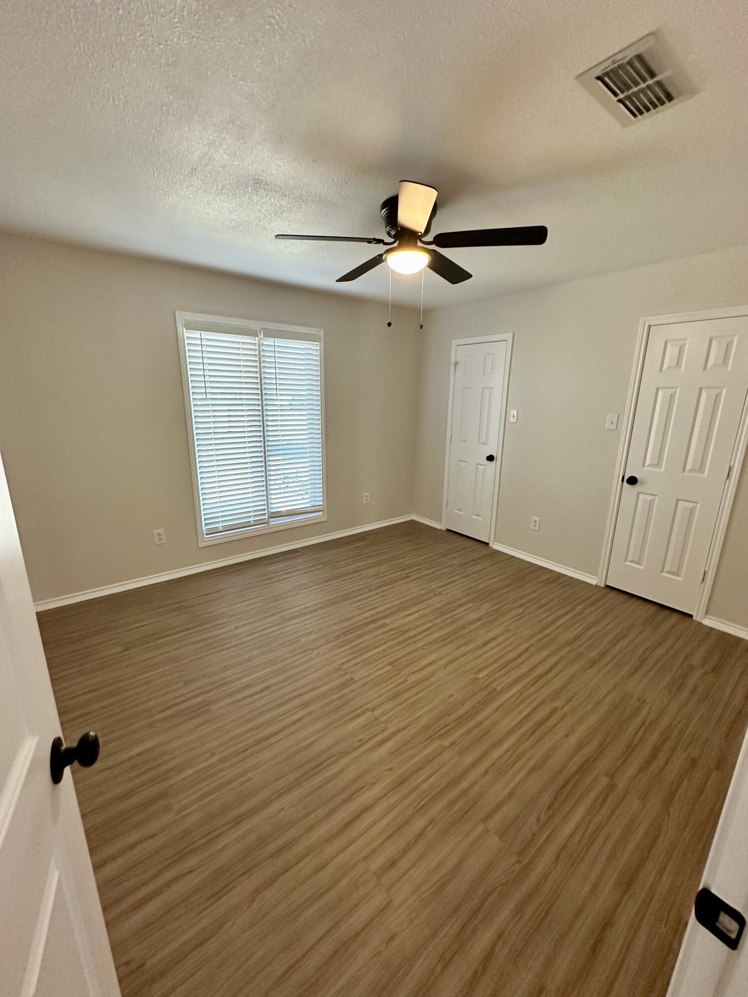 5821 80th Street Lubbock, TX 79424 - Photo 22 of 31 IMG_8522