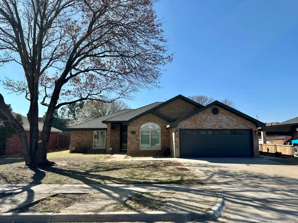 $2,250 | 5821 80th Street, Lubbock, TX 79424