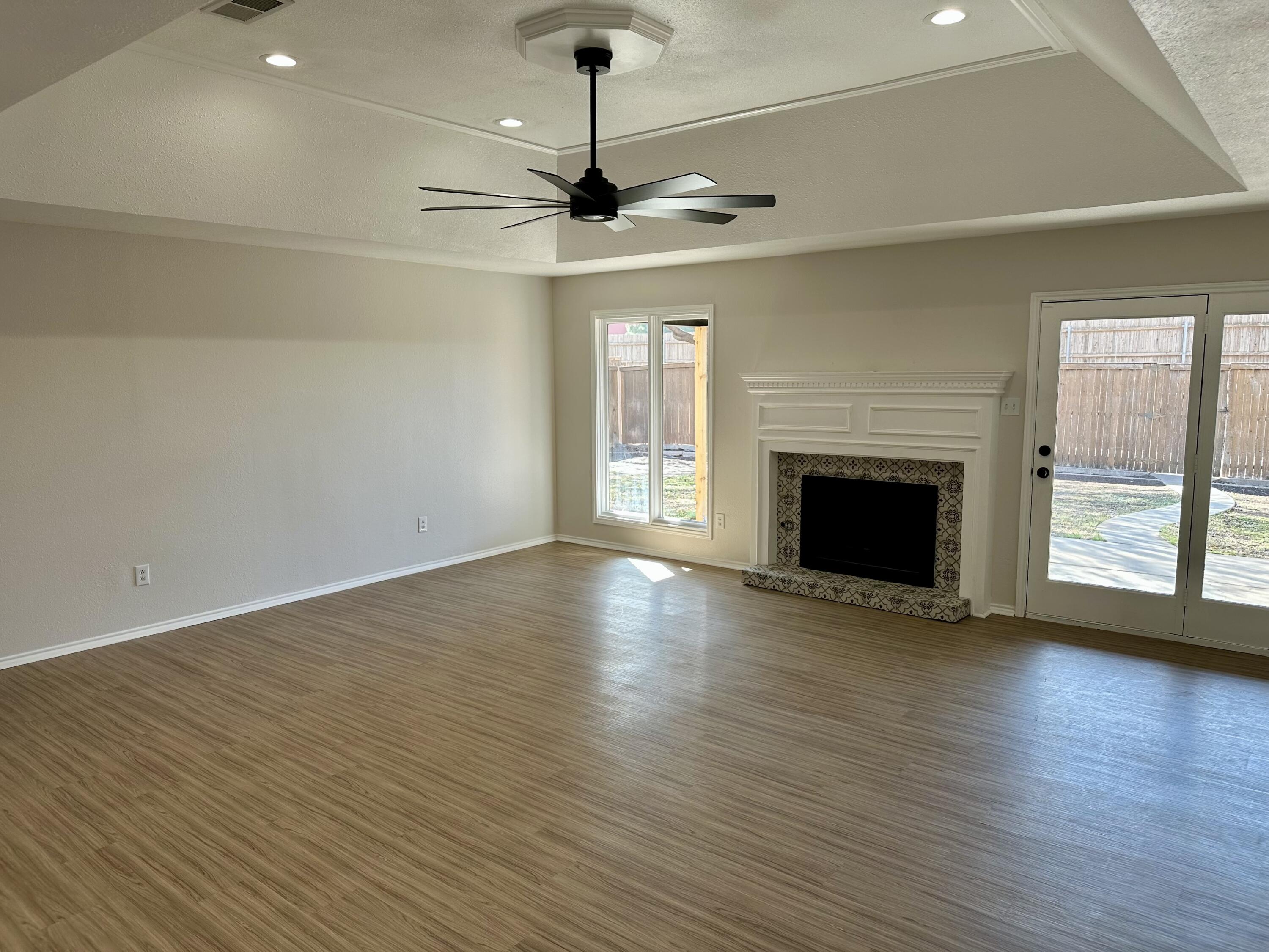 5821 80th Street Lubbock, TX 79424 - Photo 10 of 31 IMG_8510