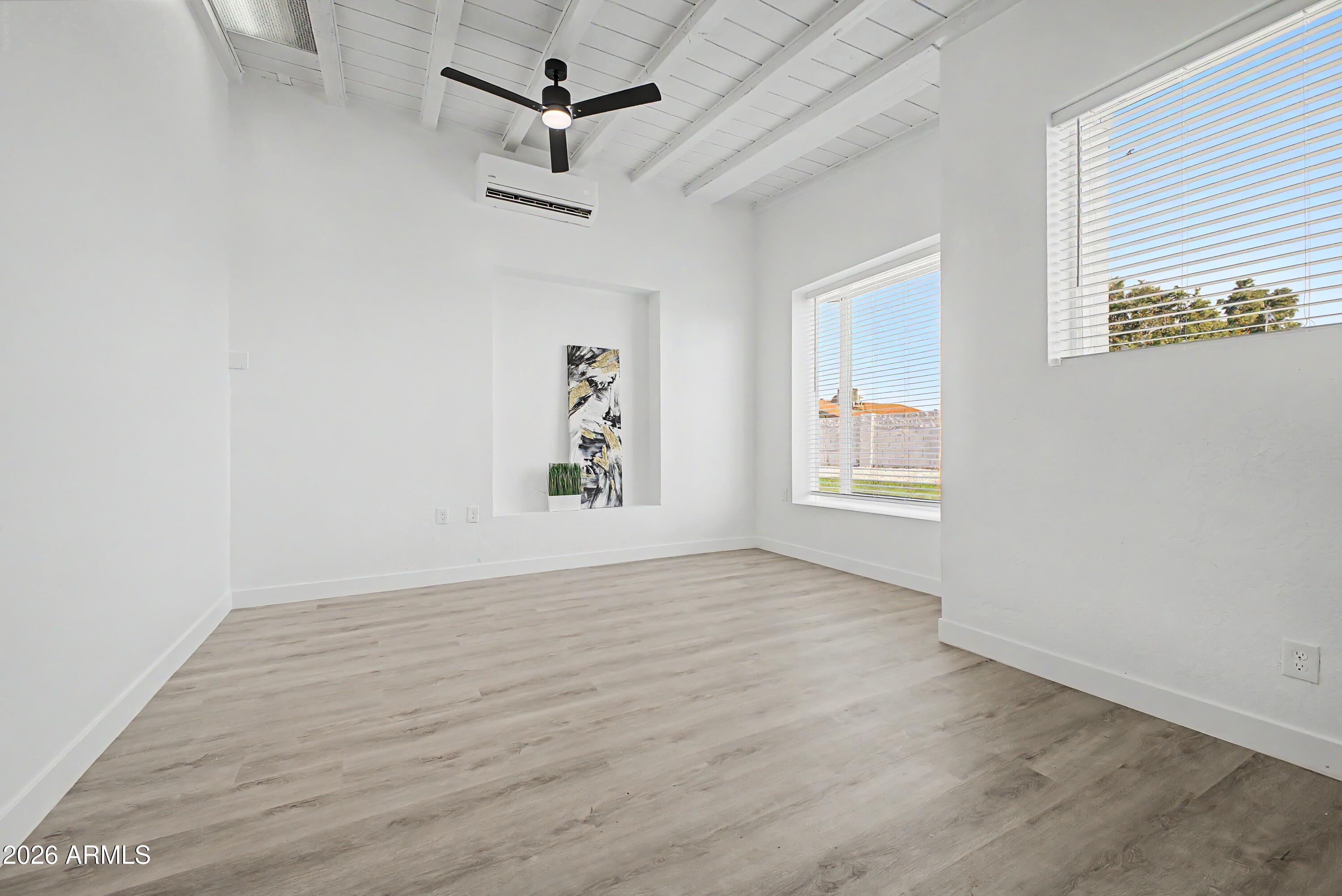 1647 West Villa Rita Drive Phoenix, AZ 85023 - Photo 33 of 59 Primary Bedroom