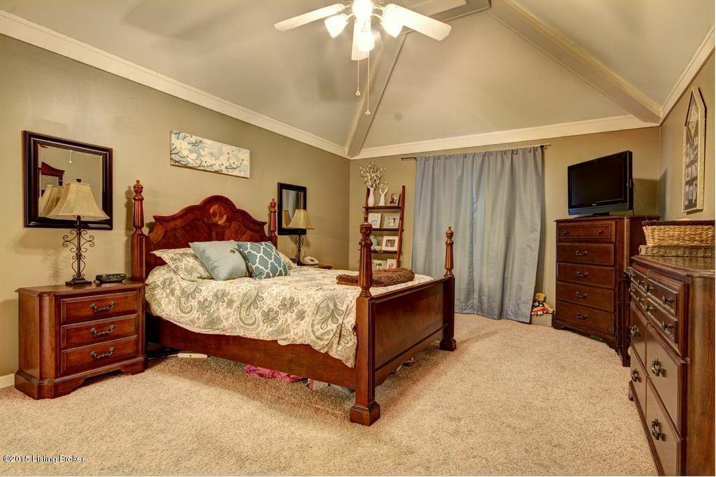 10413 Long Home Road Louisville, KY 40291 - Photo 12 of 29 image