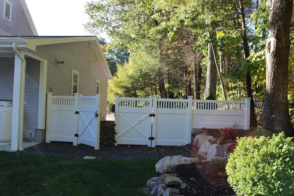 $7,500 | 1376 Highway 1, York, ME 03902