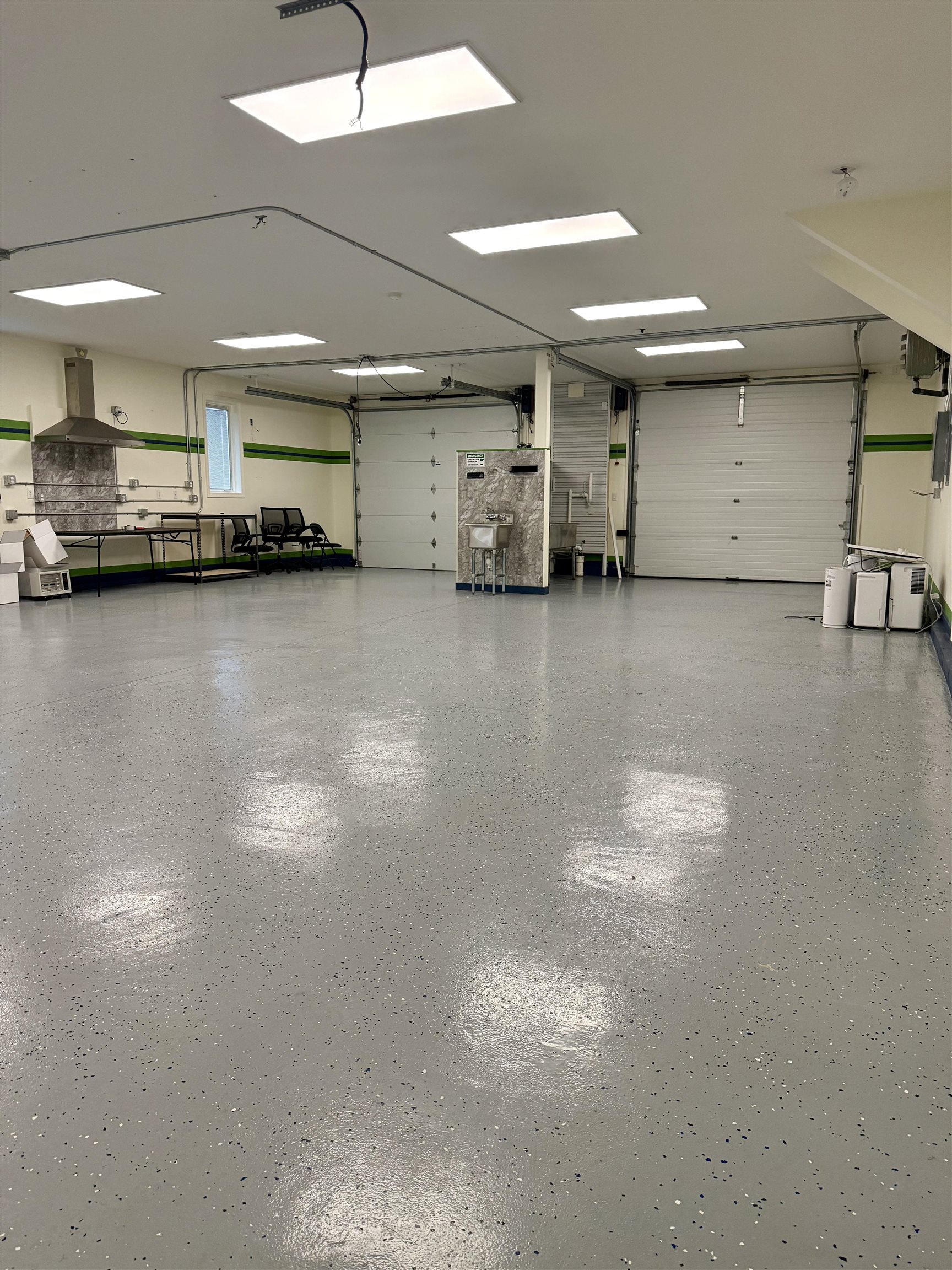 1376 Highway 1 York, ME 03902 - Photo 4 of 22